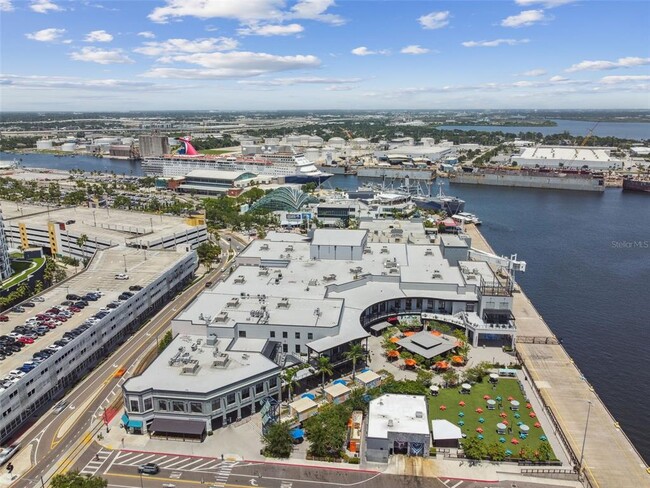 Building Photo - 318 E Patterson St