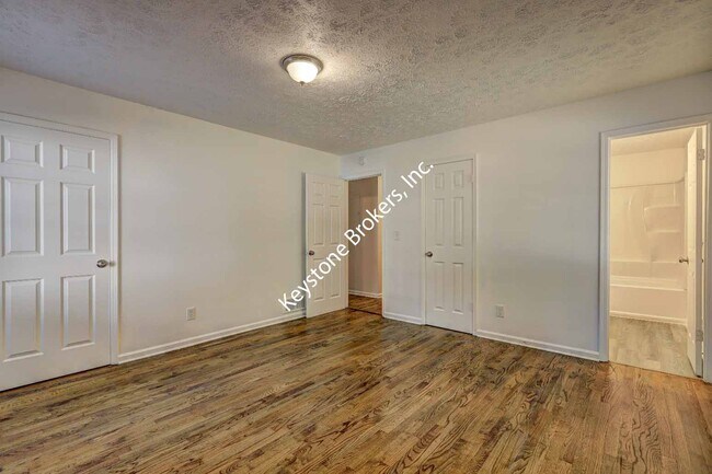 Building Photo - 4090 Knotty Oak Trail