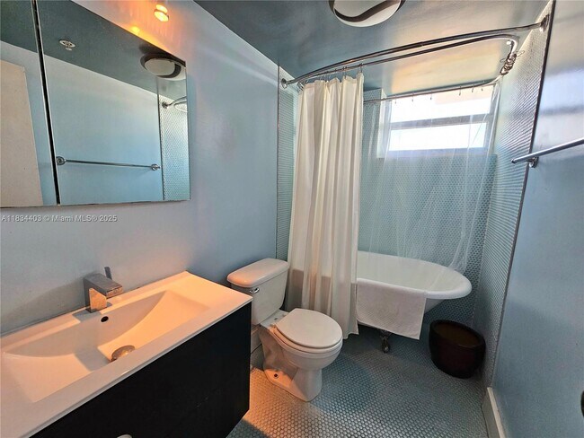 Building Photo - 2829 Indian Creek Dr