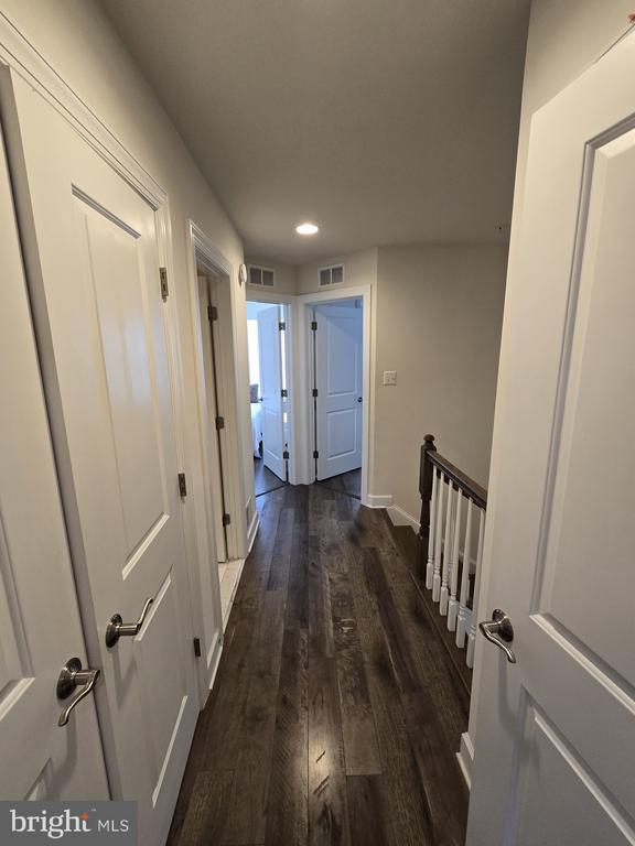 Building Photo - 2842 Golden Gate Ct