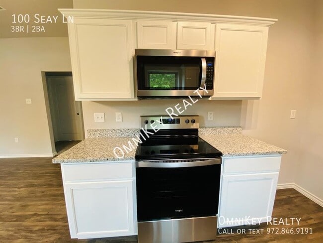 Building Photo - 100 Seay Ln