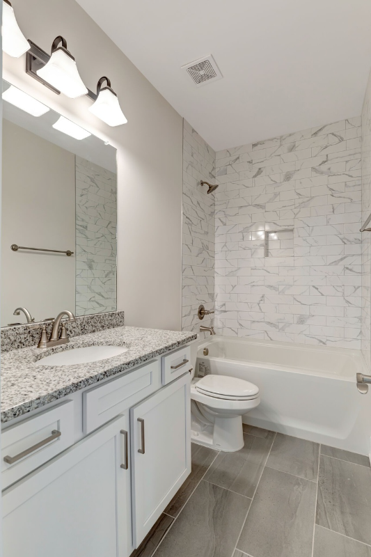 Building Photo - 204 Faraway Hills Dr