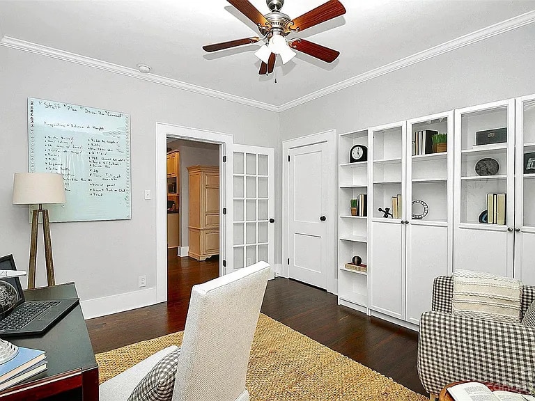 Building Photo - 1920 Woodcrest Ave