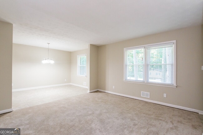 Building Photo - 418 Smyrna Powder Springs Rd SW