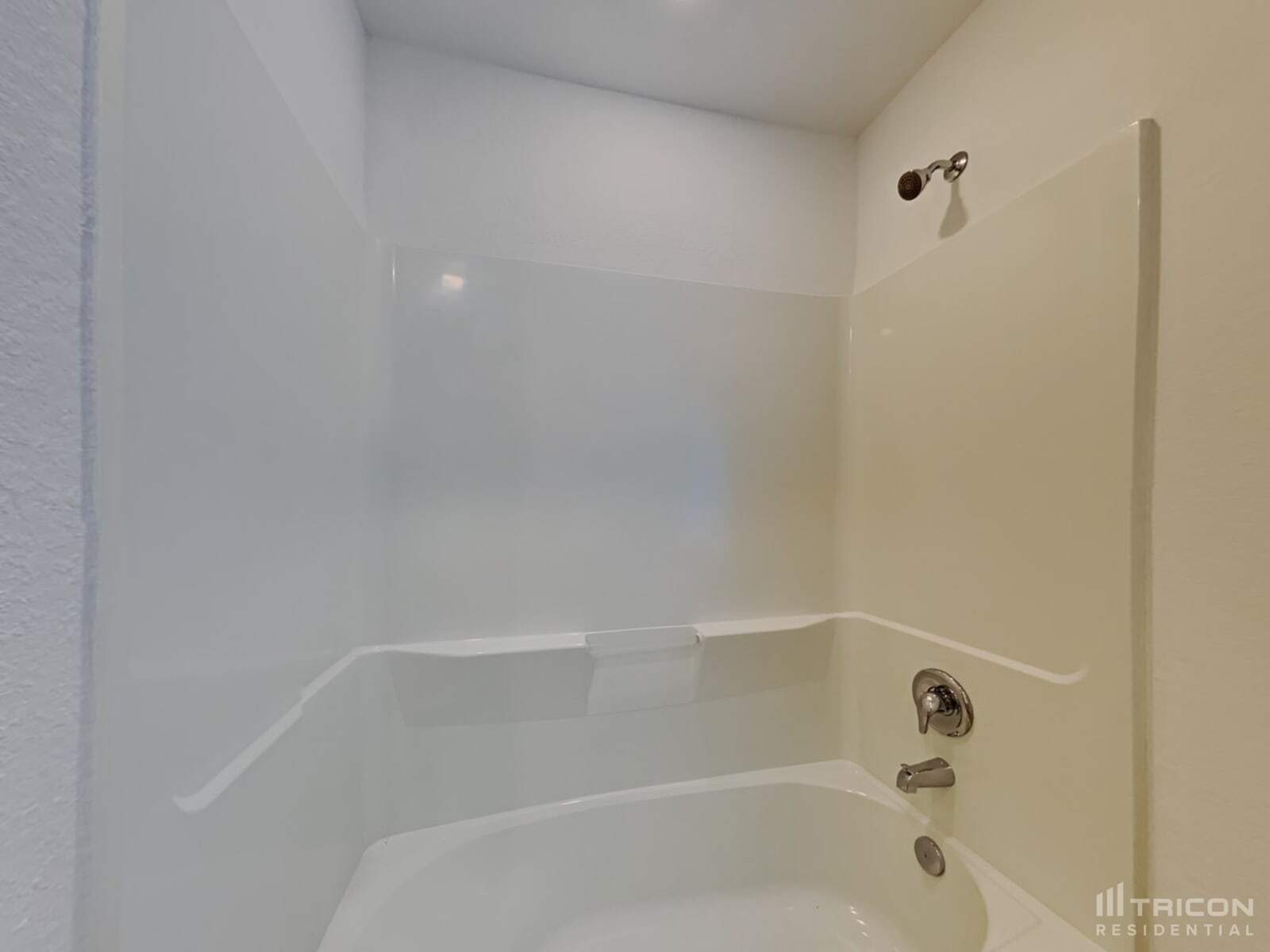 Building Photo - 10511 Pineland Dr