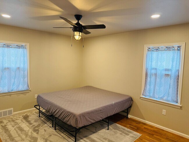 Building Photo - BRAND NEW REMODEL