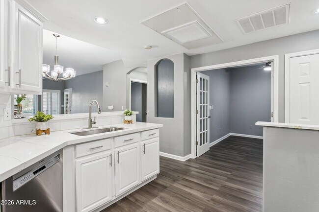 Building Photo - 14000 N 94th St