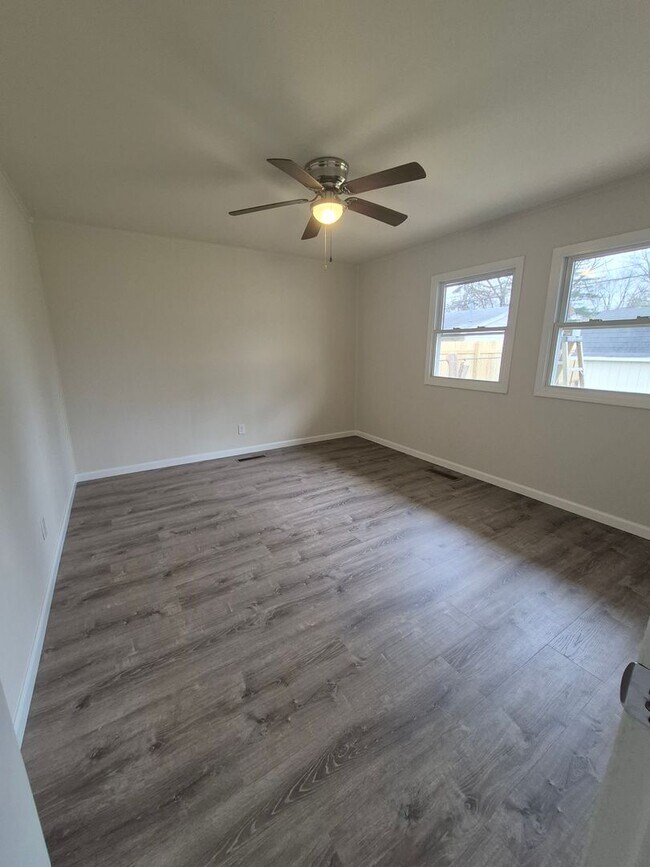 Building Photo - Fully remodeled 3 bedroom home!