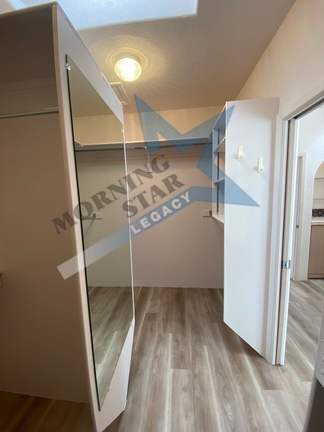 Building Photo - VIEWS!!  Spacious home in Picacho Hills!