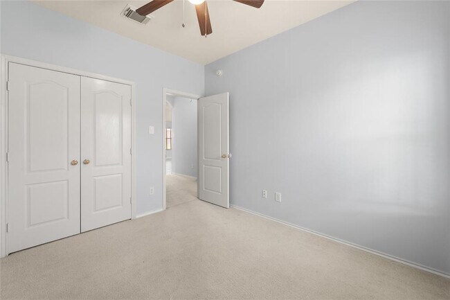 Building Photo - 3511 Cypress Village Dr