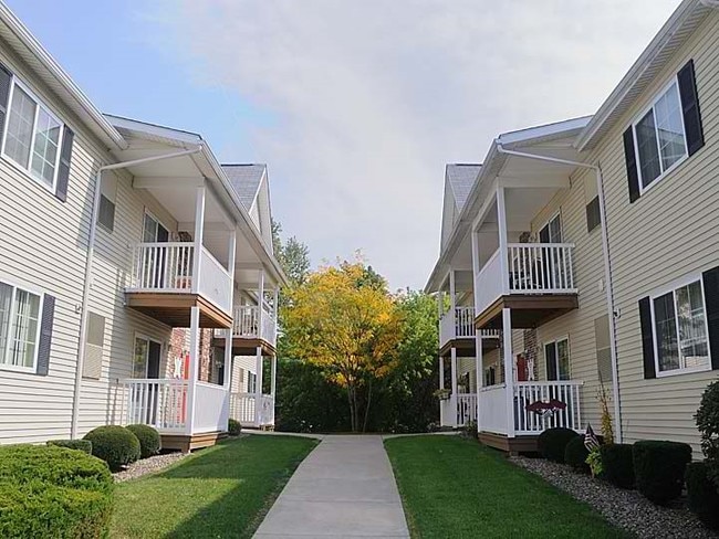 Building Photo - Woodcrest East