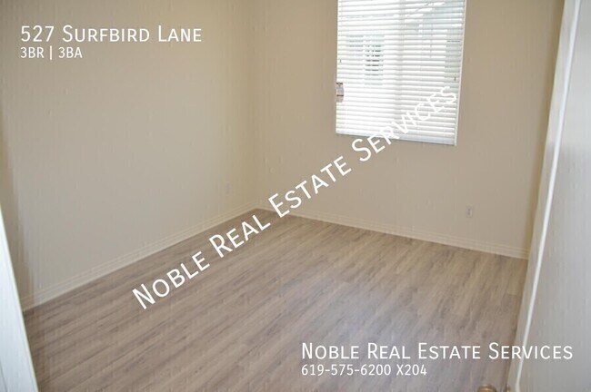 Building Photo - 527 Surfbird Ln