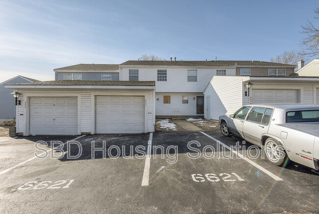 Building Photo - 6621 E 128th St