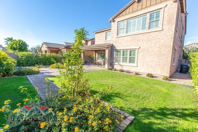 Building Photo - 959 W Zion Pl