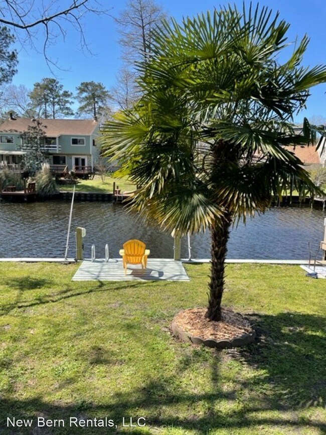Building Photo - 2 br, 2.5 bath House - 161 Quarterdeck Townes