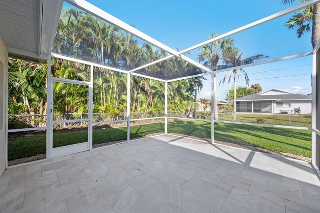 Building Photo - ANNUAL RENTAL - 2 BED / 2 BATH ATTACHED GA...