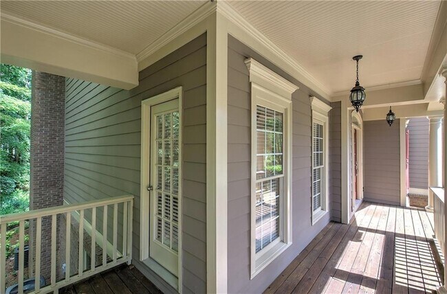 Building Photo - 2320 Starr Lake Dr NW