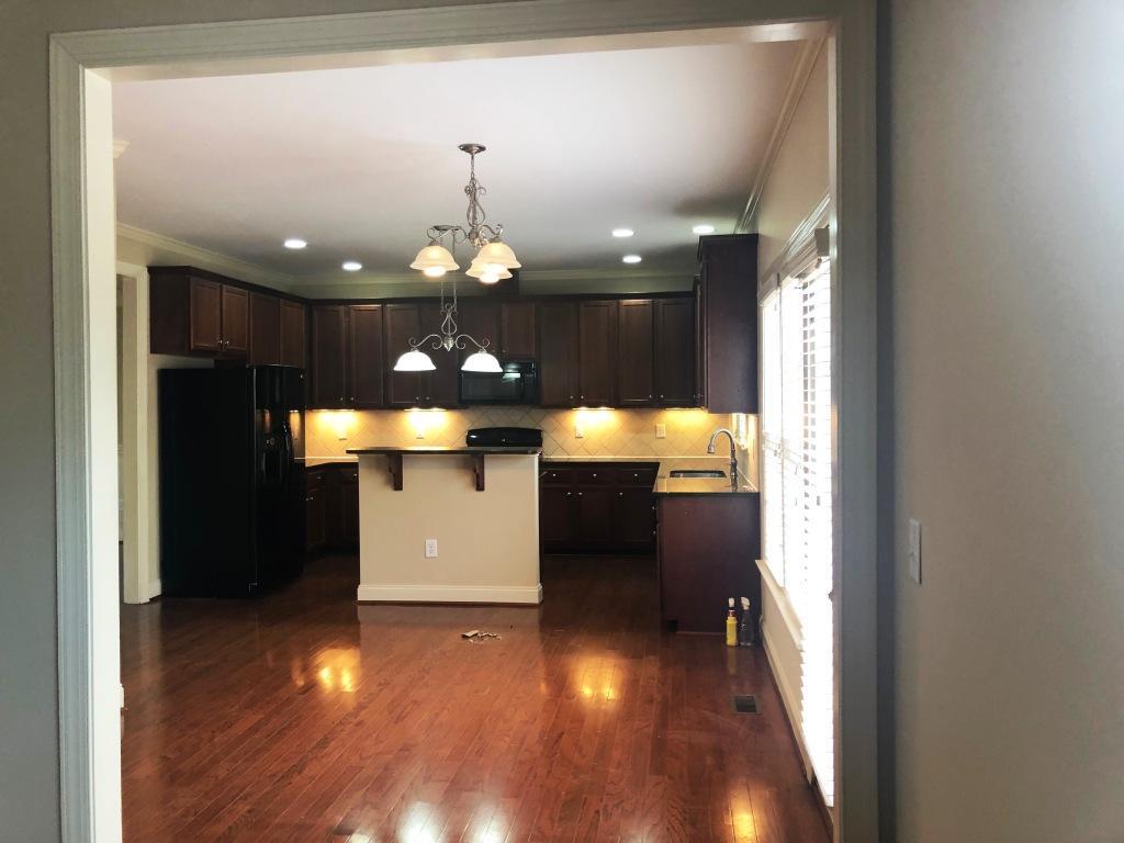 breakfast nook - 120 Thistle Top Trl