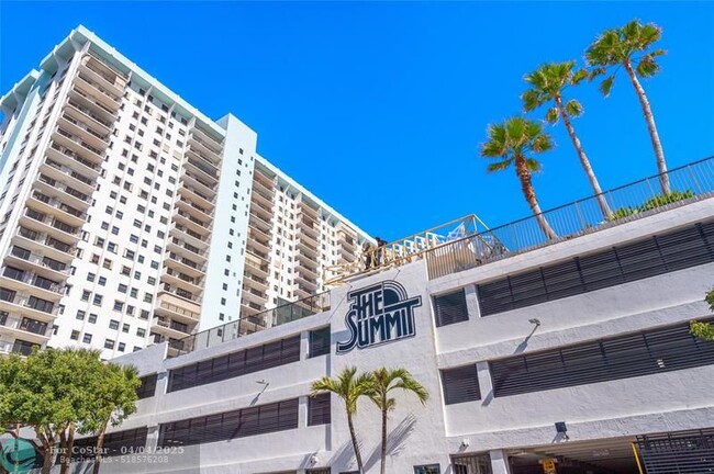 Building Photo - 1201 S Ocean Dr