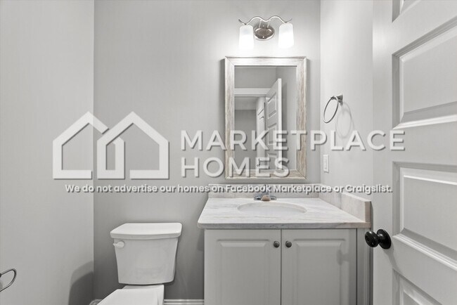 Building Photo - 128 Downsbury Rd