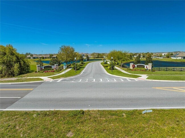 Building Photo - 5301 Amersham Ln