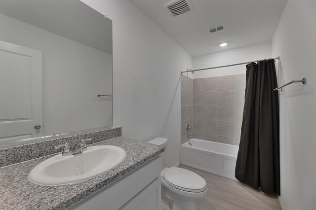 Building Photo - 9752 Platteview Rd