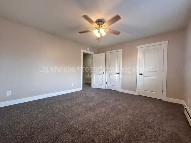 Building Photo - 2874 Taft Ave SW