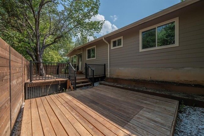 Building Photo - 8404 Hornet Dr