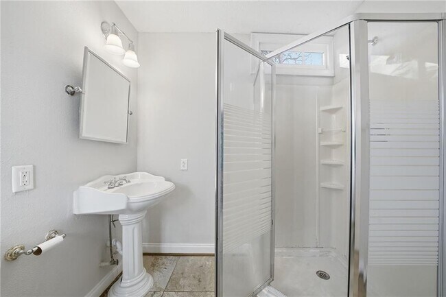 Building Photo - 3890 Steve Tate Hwy