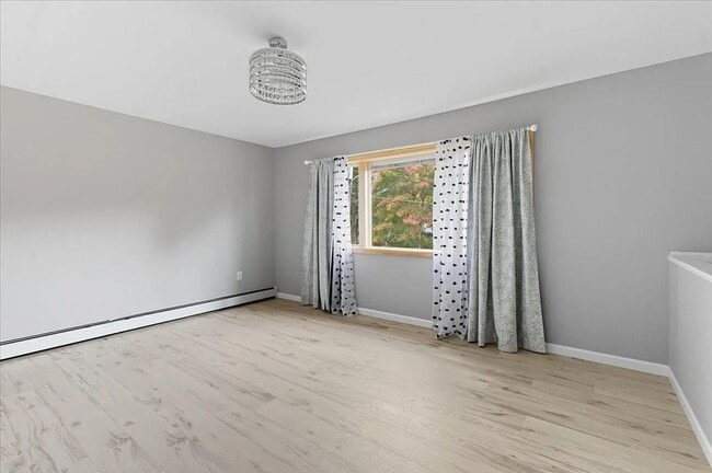 Building Photo - Beautifully Maintained Single-Family Home With Flexible, Multi-Area Layout