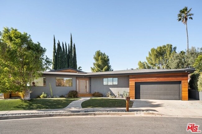 Building Photo - 8547 Shoup Ave