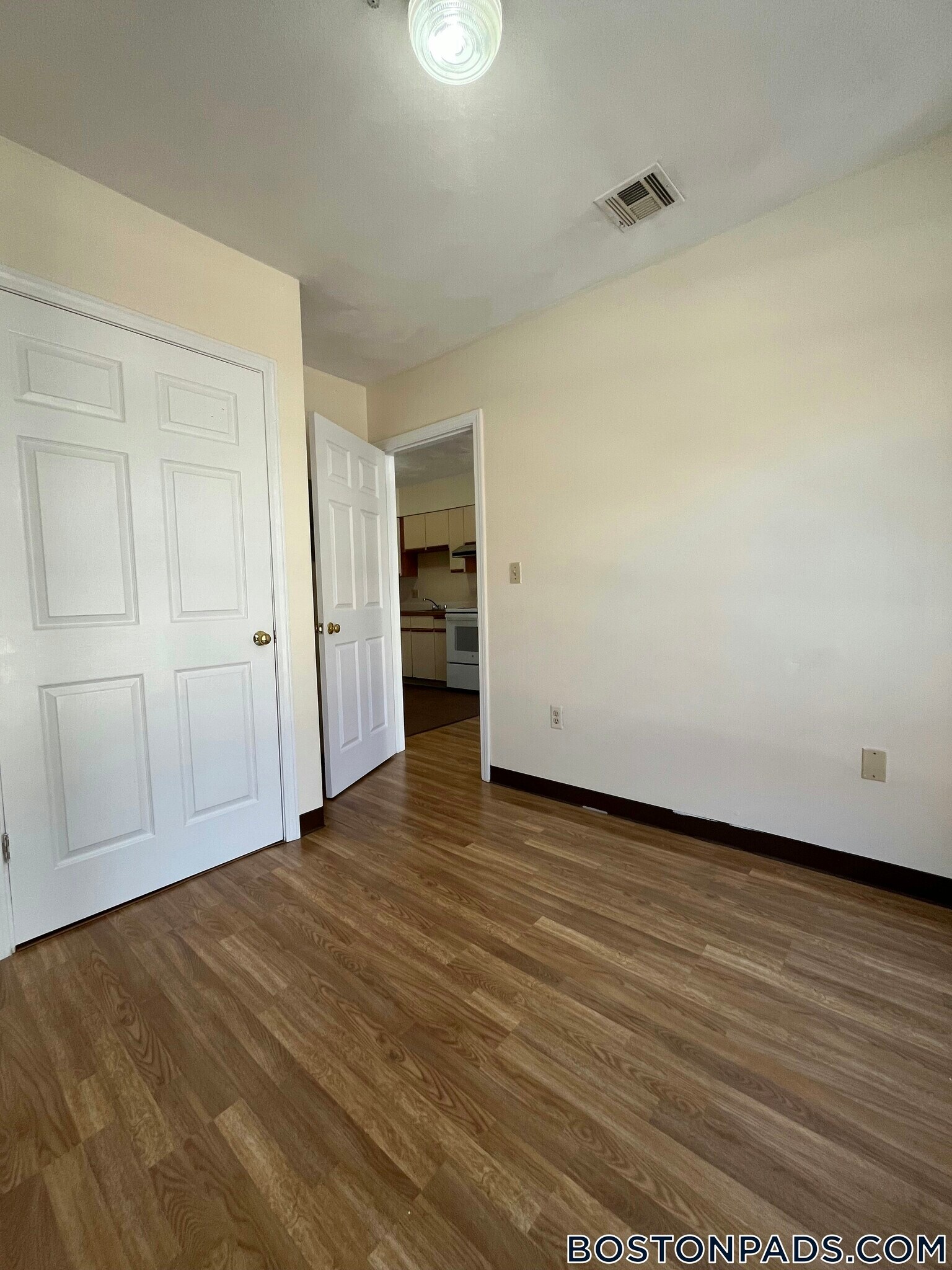 Building Photo - 81 Essex St