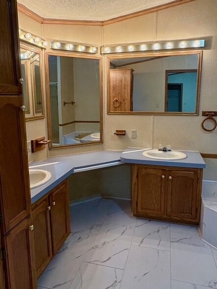 Building Photo - 3150 W McKinley Rd