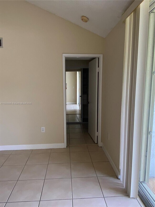 Building Photo - 4759 NW 97th Ct