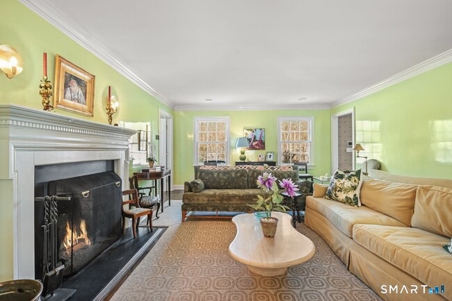 Building Photo - 61 Bittersweet Ln