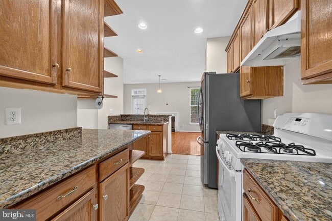 Building Photo - 5950 Ians Way