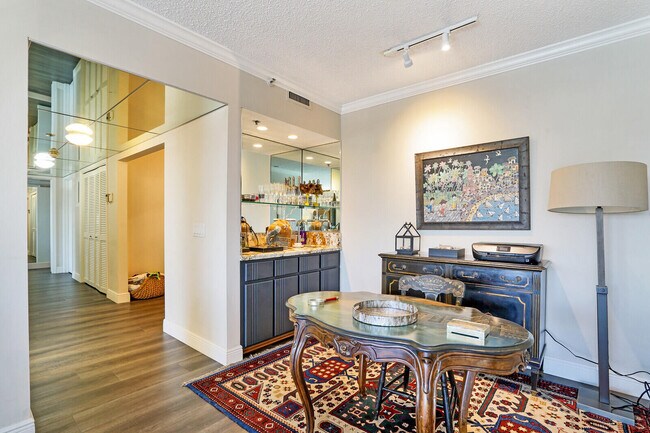 Building Photo - 4748 S Ocean Blvd