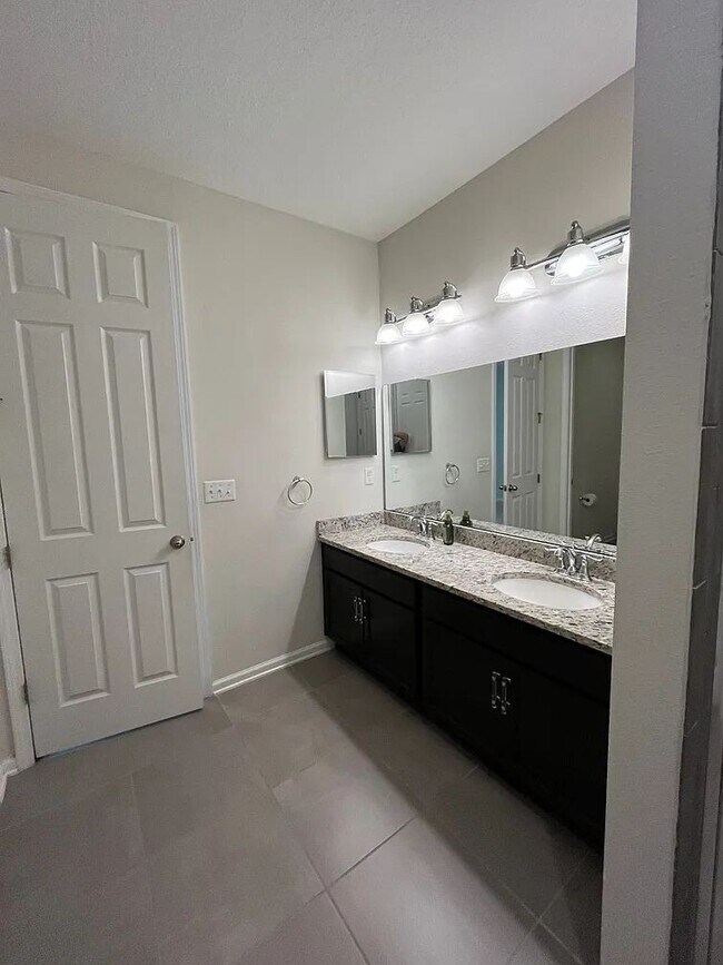 Building Photo - 3074 Paddle Creek Dr
