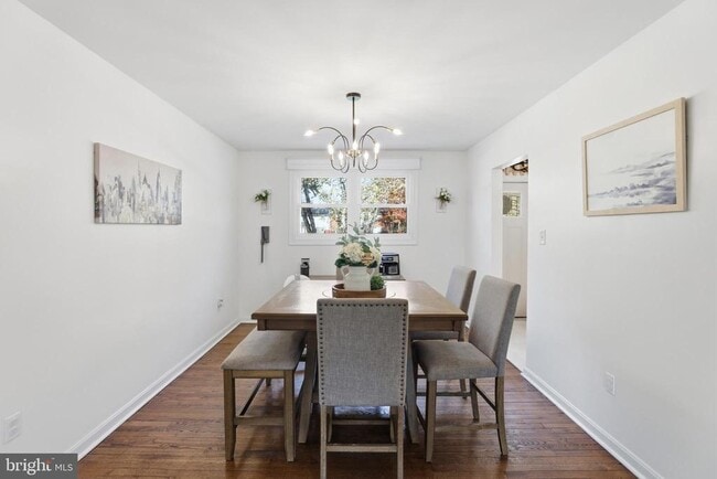 Building Photo - 6906 Berkshire Dr