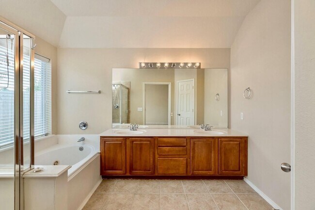 Building Photo - 30306 Castle Forest Dr
