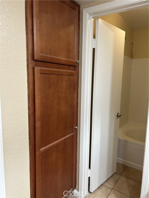 Building Photo - 1030 Vista Del Cerro Dr