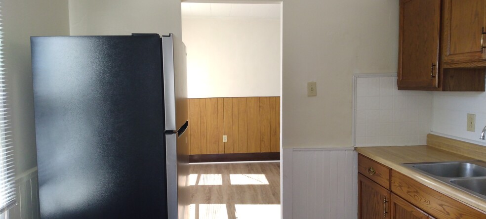 Kitchen - 169 Division St