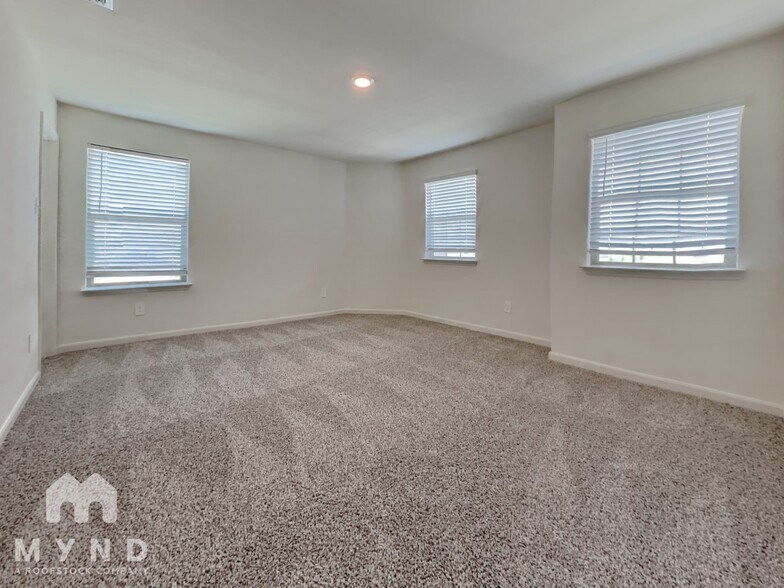 Building Photo - 3014 Boran Dr