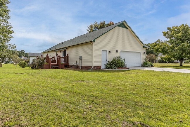 Building Photo - Kanton Ridge