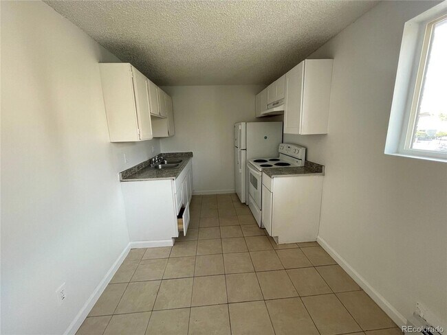 Building Photo - 1622 Alton St