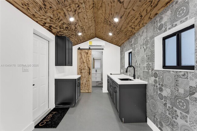 Building Photo - 889 NW 102nd St