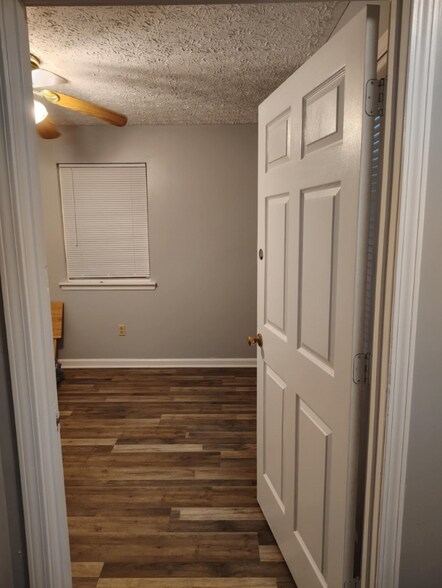 Building Photo - 939 Piedmont St