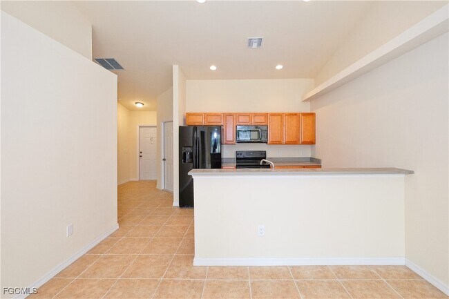 Building Photo - 613 SE 6th Terrace