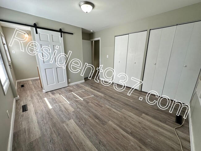 Building Photo - Updated 3 Bed home on cul-de-sac