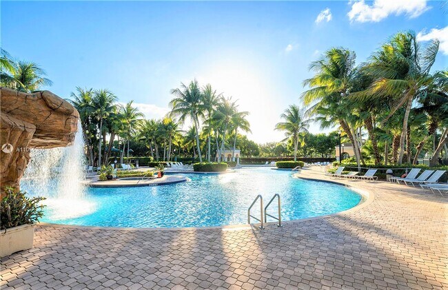 Building Photo - 16331 SW 49th Ct